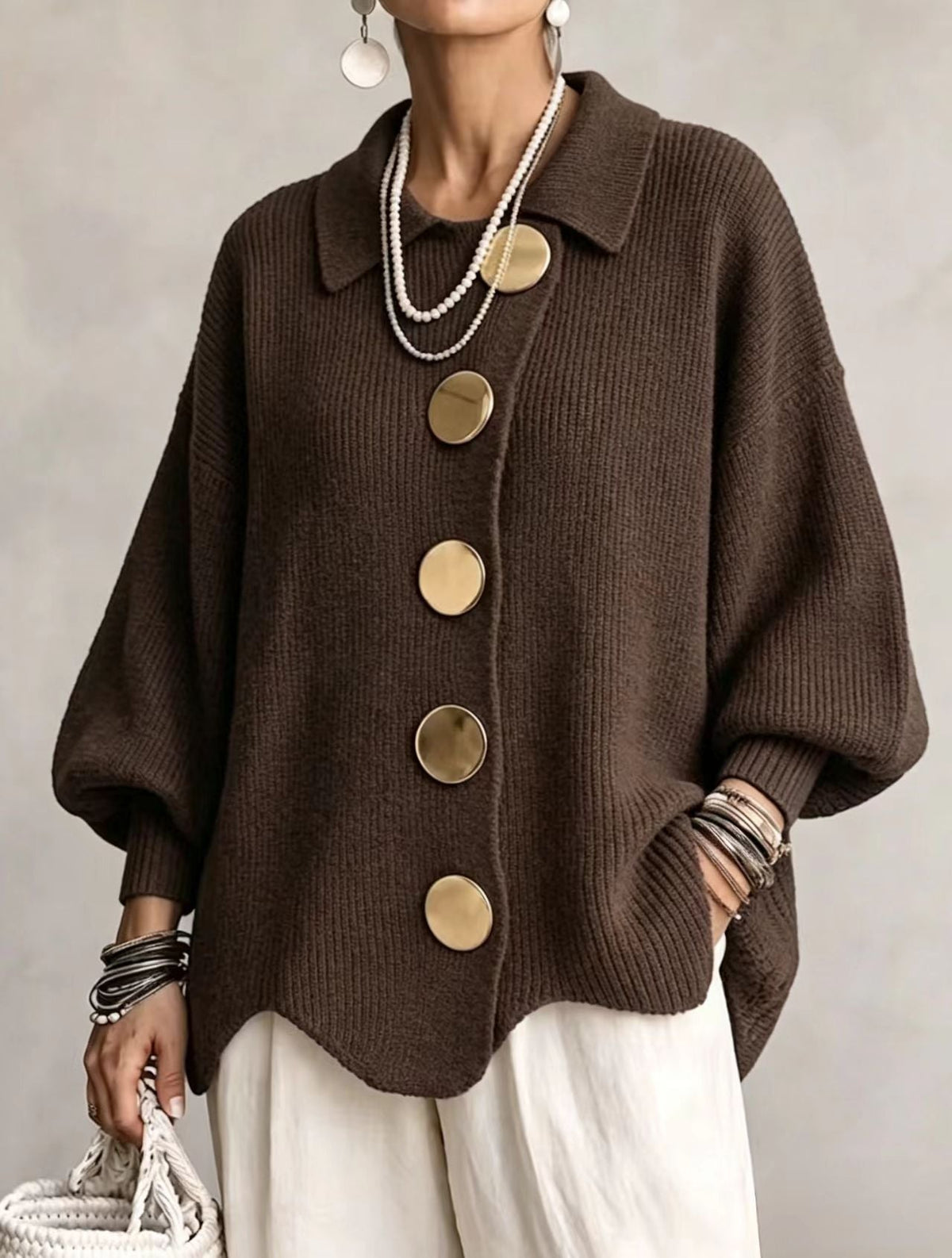 Valerie™ | Oversized cardigan with large golden buttons