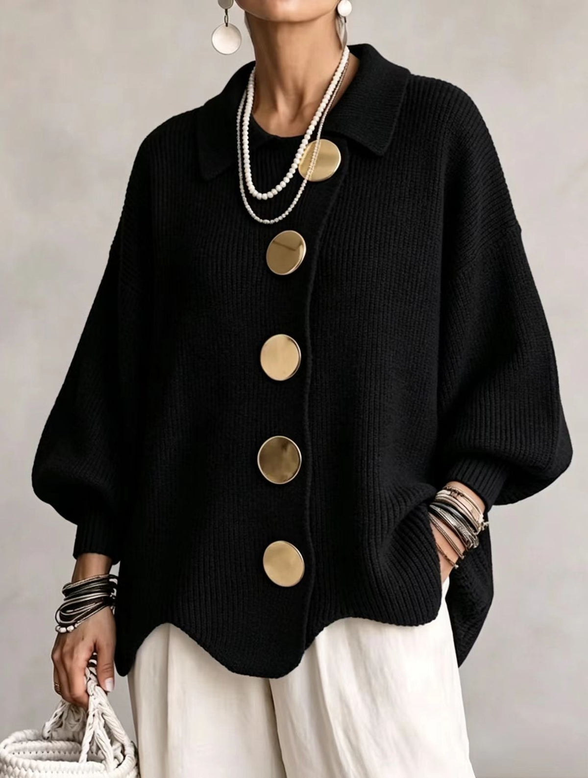 Valerie™ | Oversized cardigan with large golden buttons