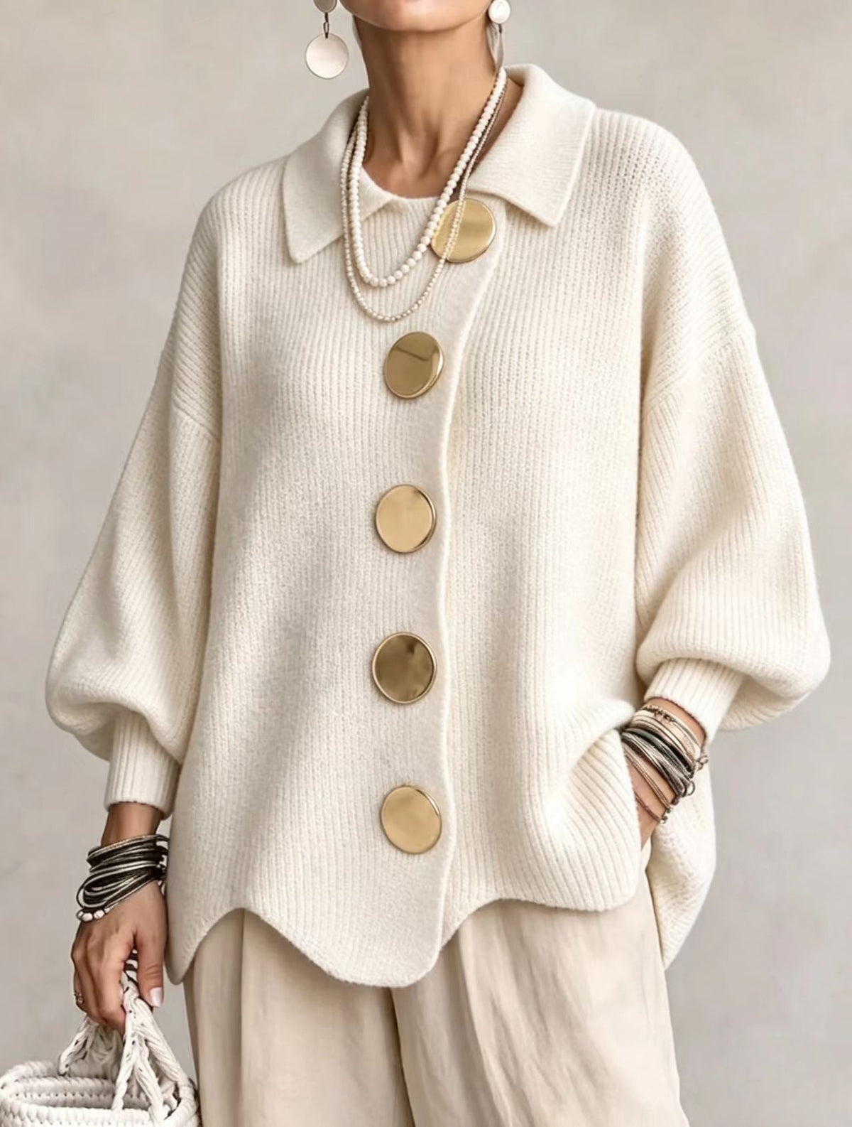 Valerie™ | Oversized cardigan with large golden buttons
