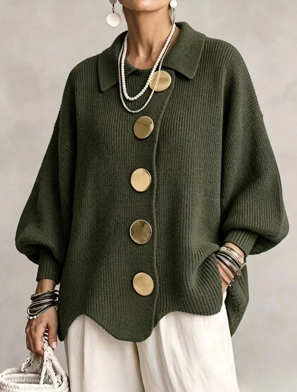Valerie™ | Oversized cardigan with large golden buttons